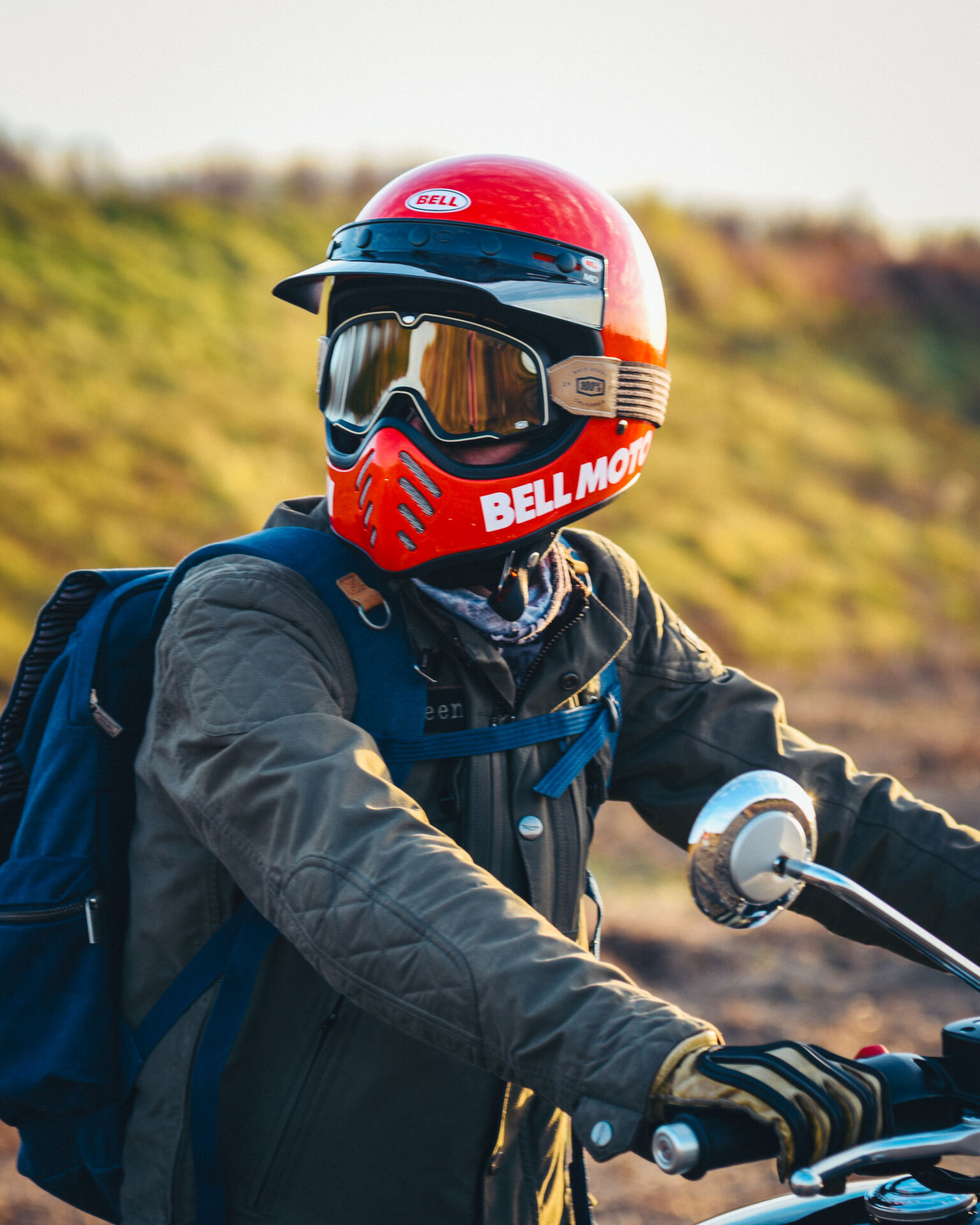 ベル　ベルモト3 Ｌサイズ BELLヘルメットMOTO3復刻版をレビュー！見た目はビンテージオフ